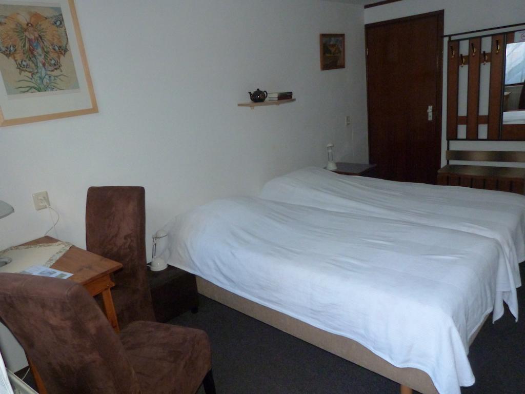 Hotel Pension Bergrust Valkenburg aan de Geul Zimmer foto